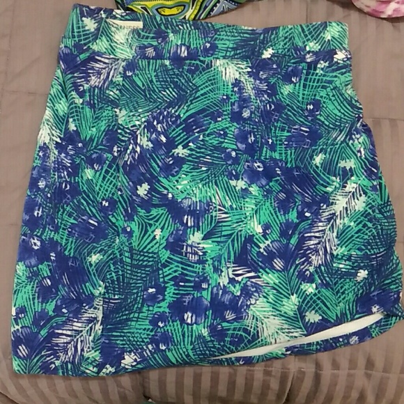 Tropical guess mini skirt - Picture 4 of 5